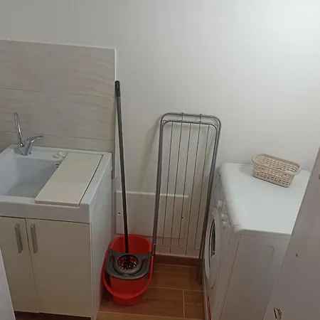 Aretusa Di G&g * Syracuse