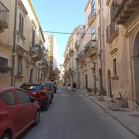 Apartment Aretusa Di G&g *