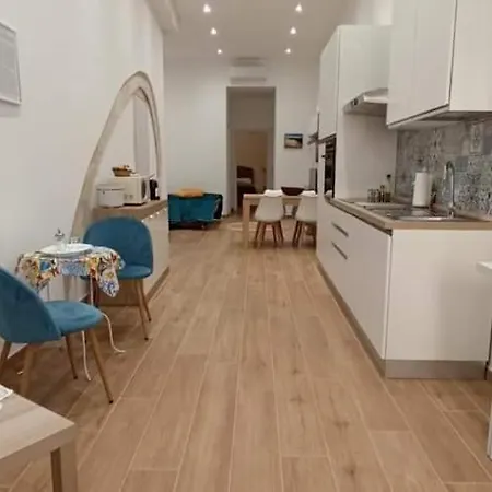 Aretusa Di G&g * Syracuse